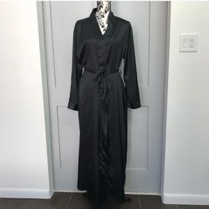 Victoria's Secret Floor Length Satin Robe NWT